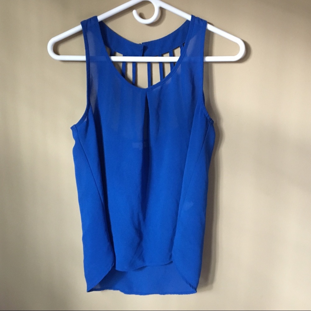 Cute top with cropped back